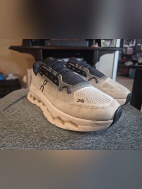 Women's On Cloudtilt Running Shoes "Black/White/Grey" Sz. 7.5